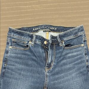 American Eagle Outfitters Women's Dark Wash High-Rise Jeans